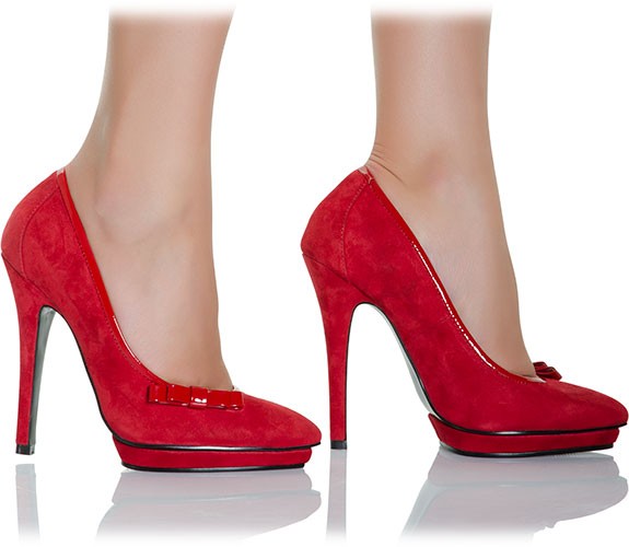 Extravagante Pumps aus Ziegenvelours von RosaRot