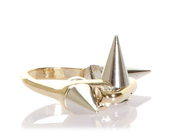 Dazzling Fingerring