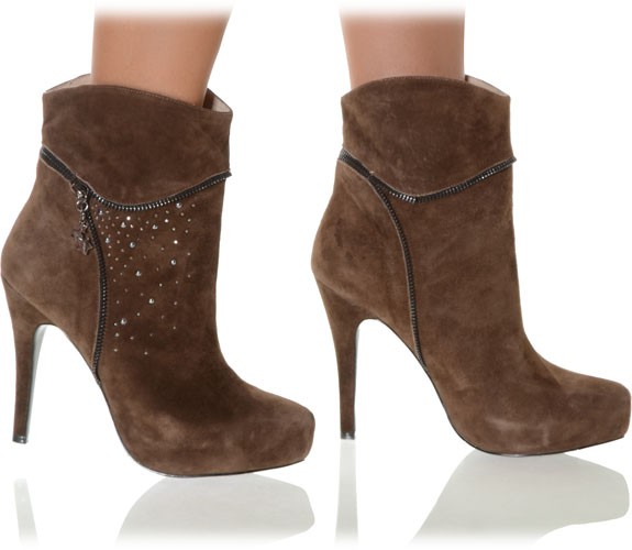 Einzigartige Stiefelette aus Ziegenvelours von RosaRot