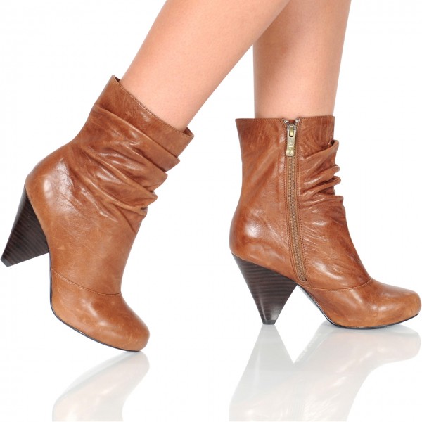 Schöne Stiefeletten aus Leder