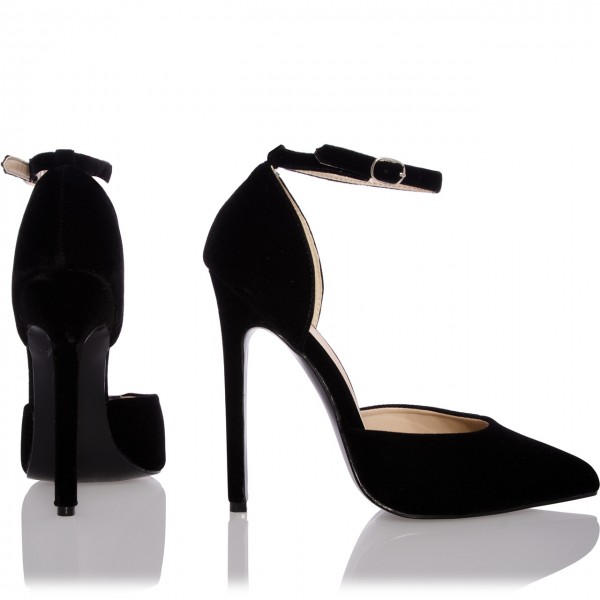 Spitzige Pumps mit Riemchen