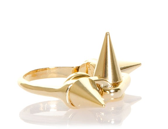 Aufregender Fingerring