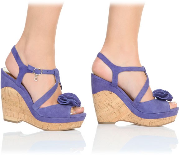 Ausgefallene GUESS Sandalen aus Leder